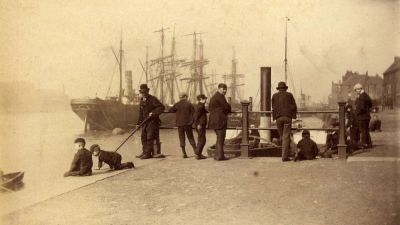 Ships in the docks about 1890, Sunderland quays